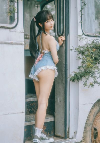 妻子的漂亮女儿在线观看_蓝光在线观看