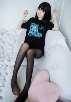 年轻丰满的岳母_720完整版观看